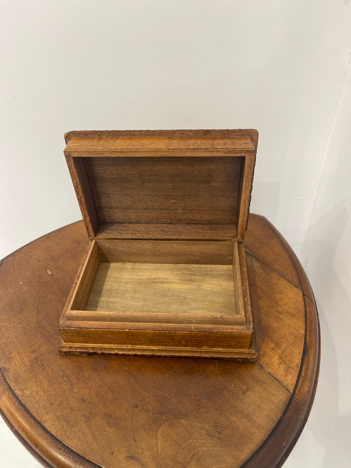 Coffret en bois ancien Paris