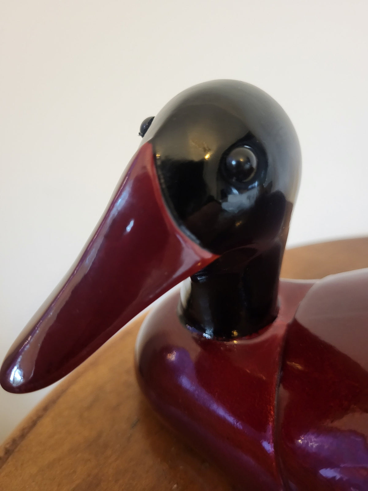 Canard en bois laqué