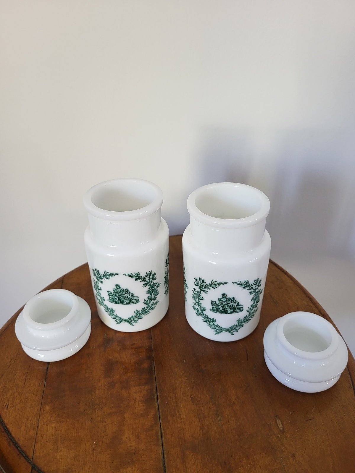 Flacons apothicaire opaline pot avec couvercle vintage