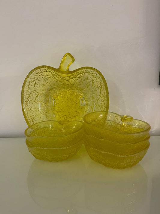 Service dessert coupelles verre jaune en forme de pommes années 70