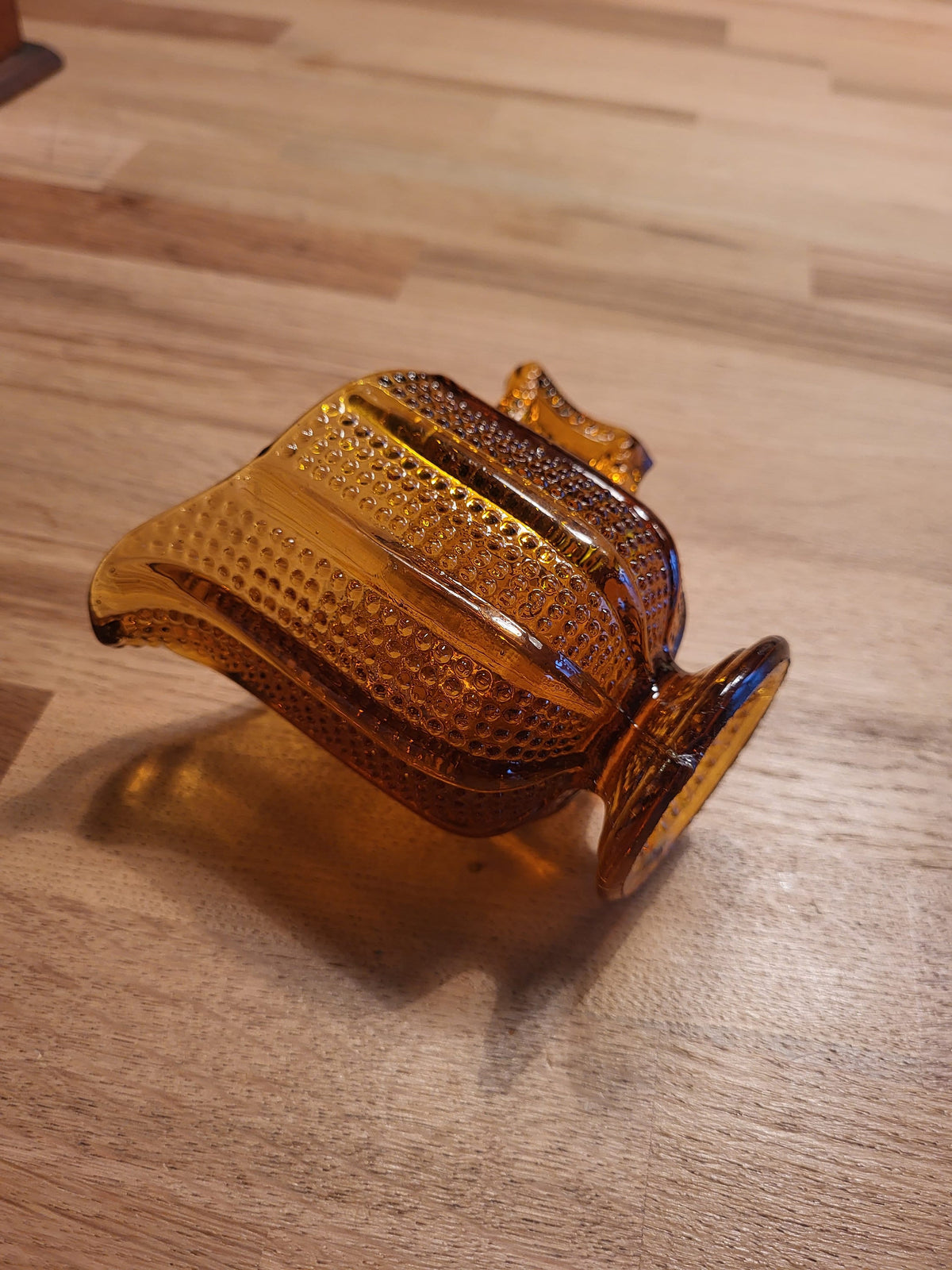 Pichet verre ambré vintage