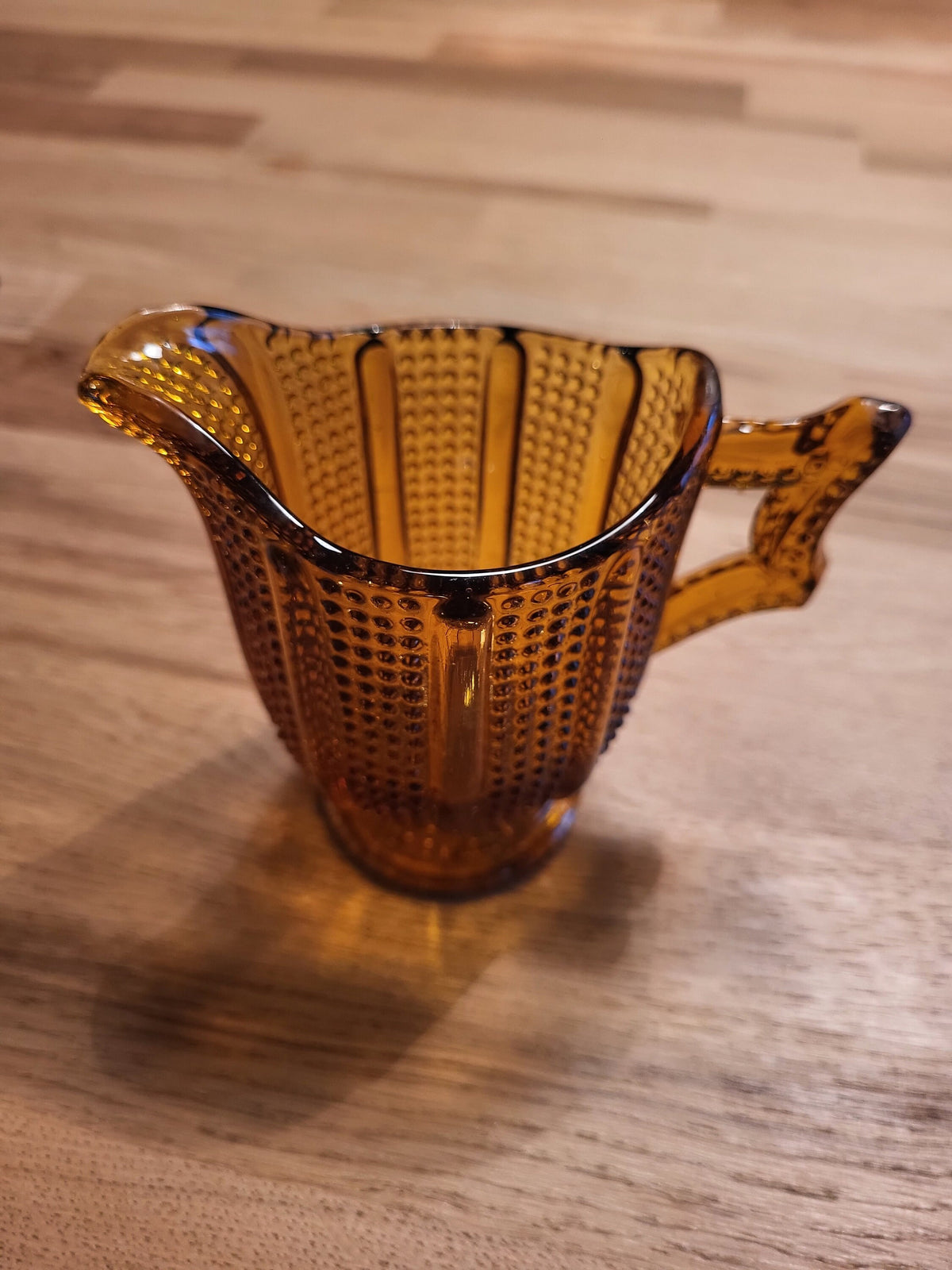 Pichet verre ambré vintage