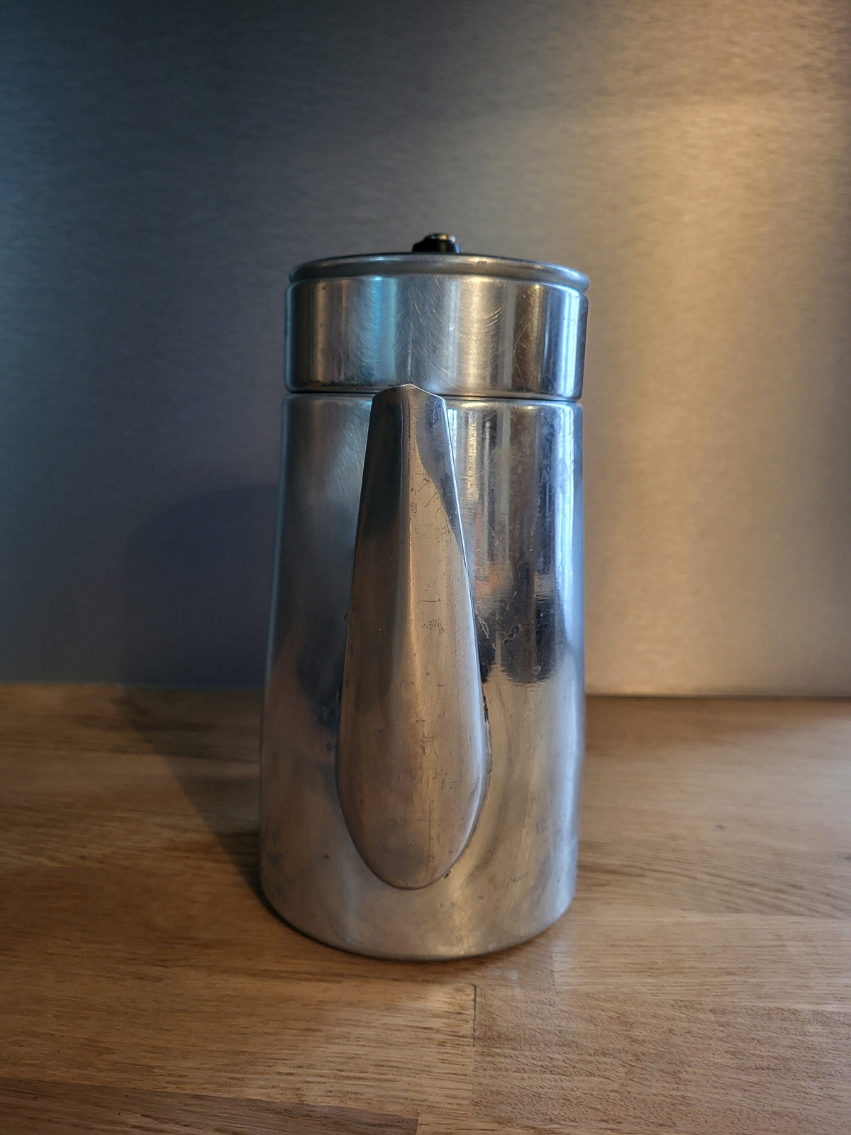 Cafetière vintage en aluminium