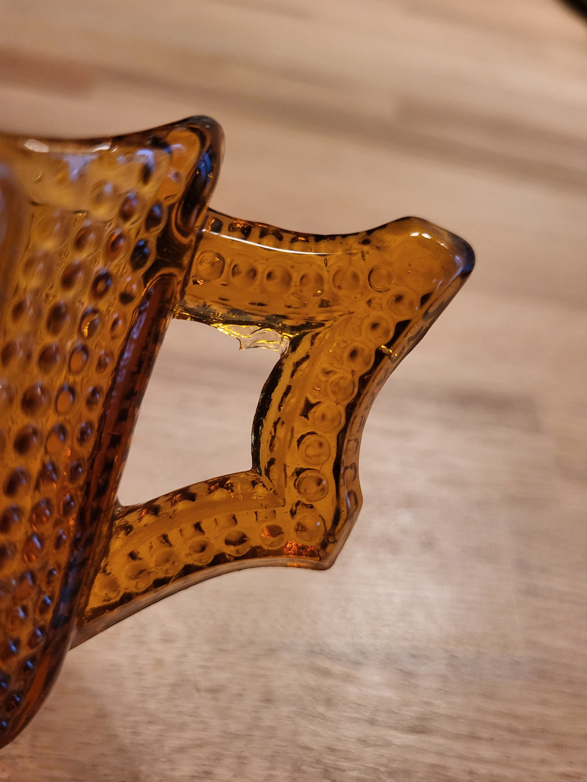 Pichet verre ambré vintage