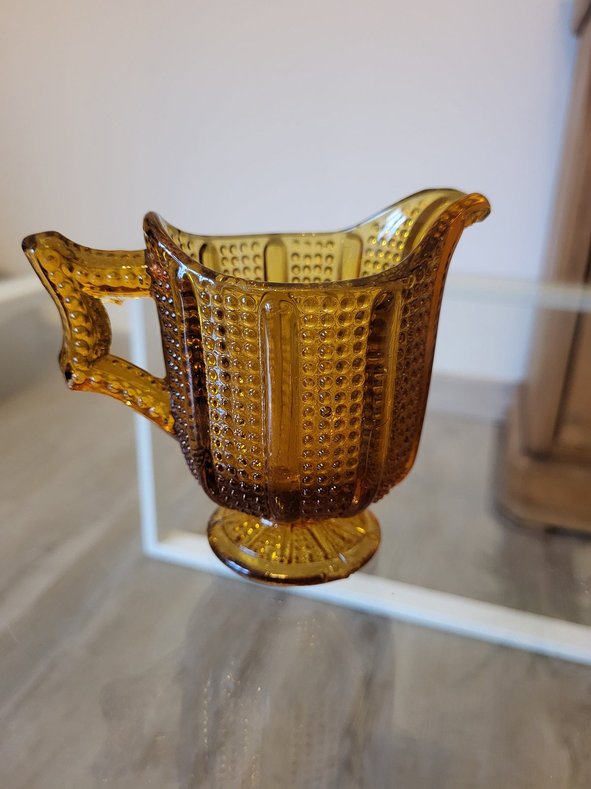 Pichet verre ambré vintage