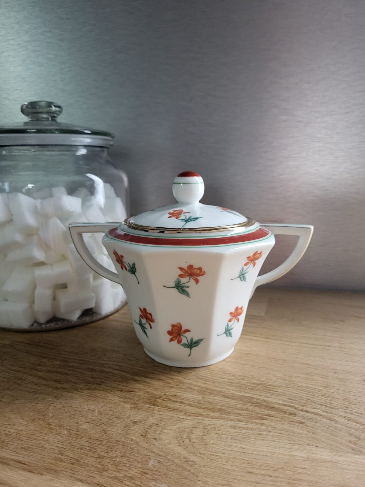 Sucrier en porcelaine