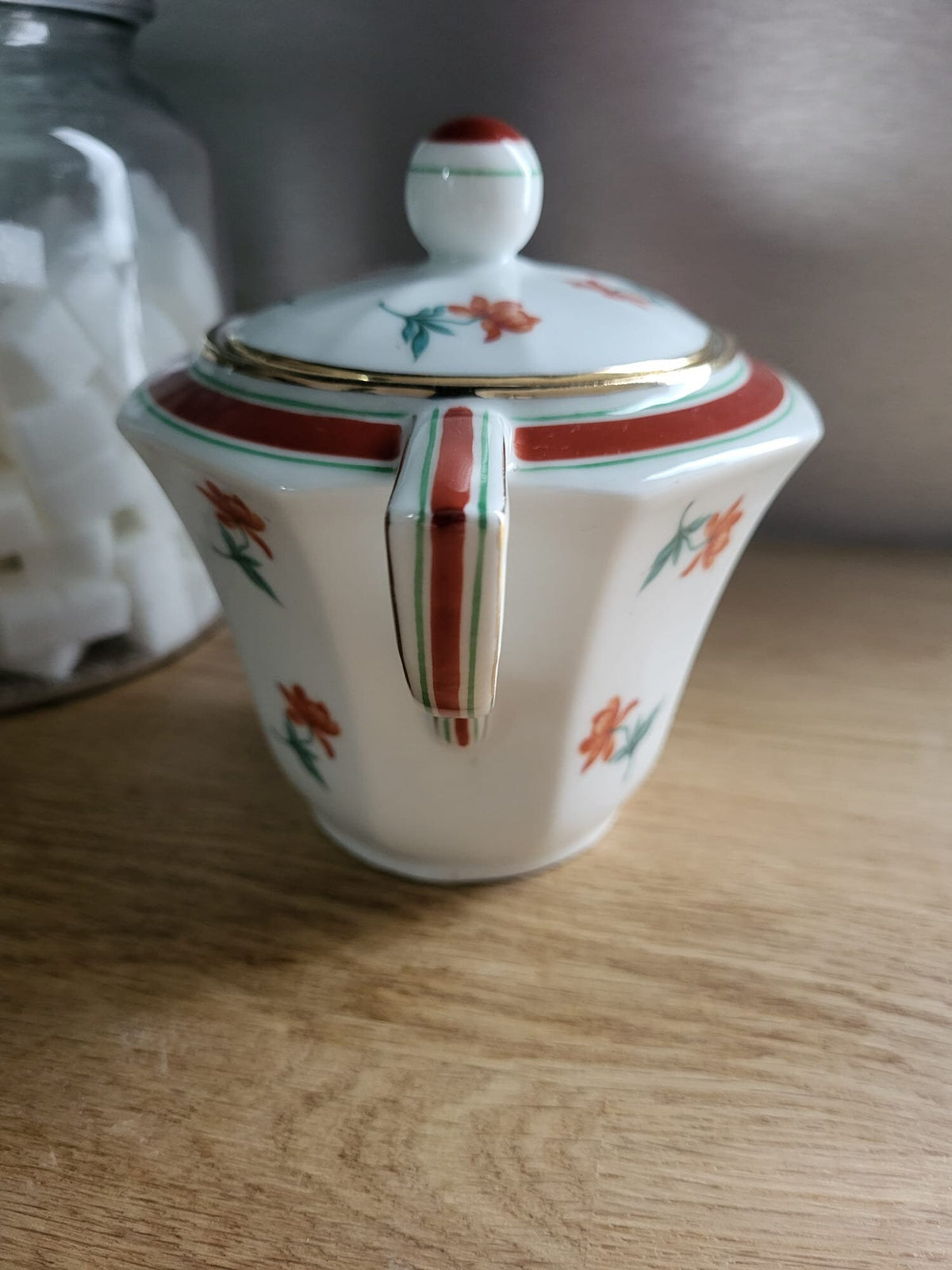Sucrier en porcelaine