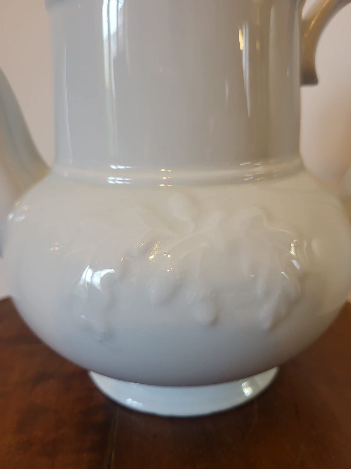 Théière céramique blanche vintage