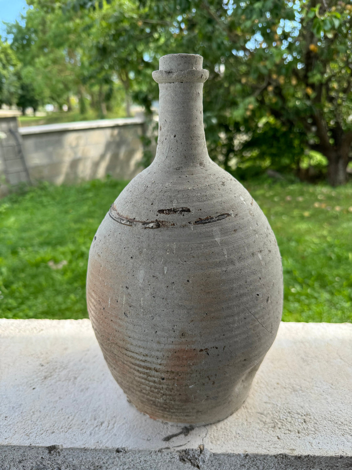 Bouteille grès vintage