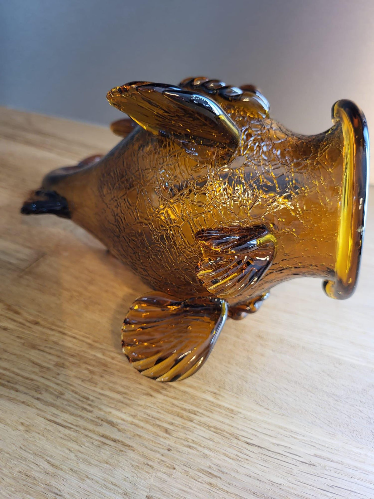 Poisson verre ambré craquelé