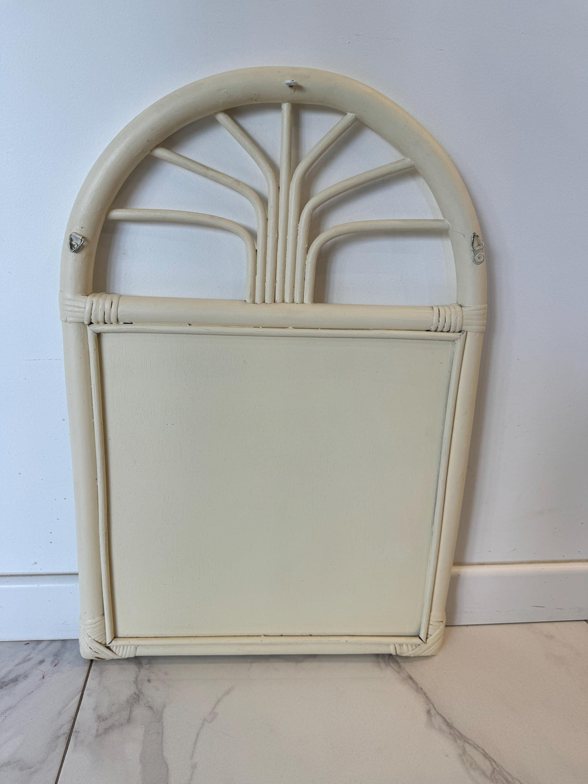 Miroir rotin blanc vintage