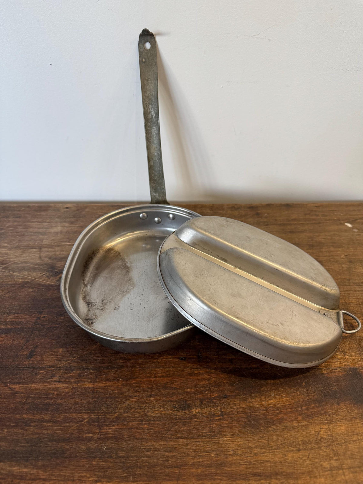 Ancienne gamelle aluminium