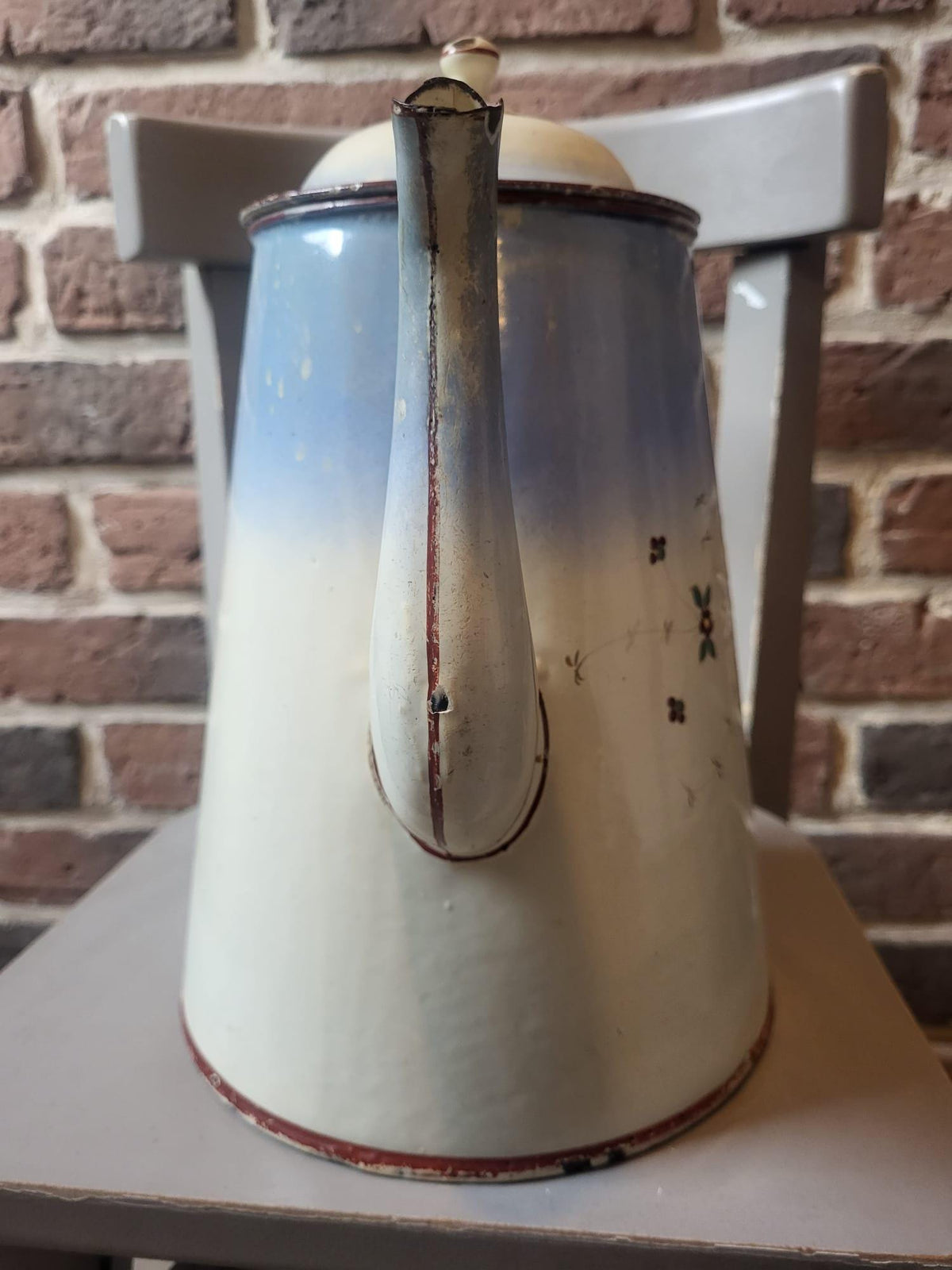 Cafetière émail ancienne