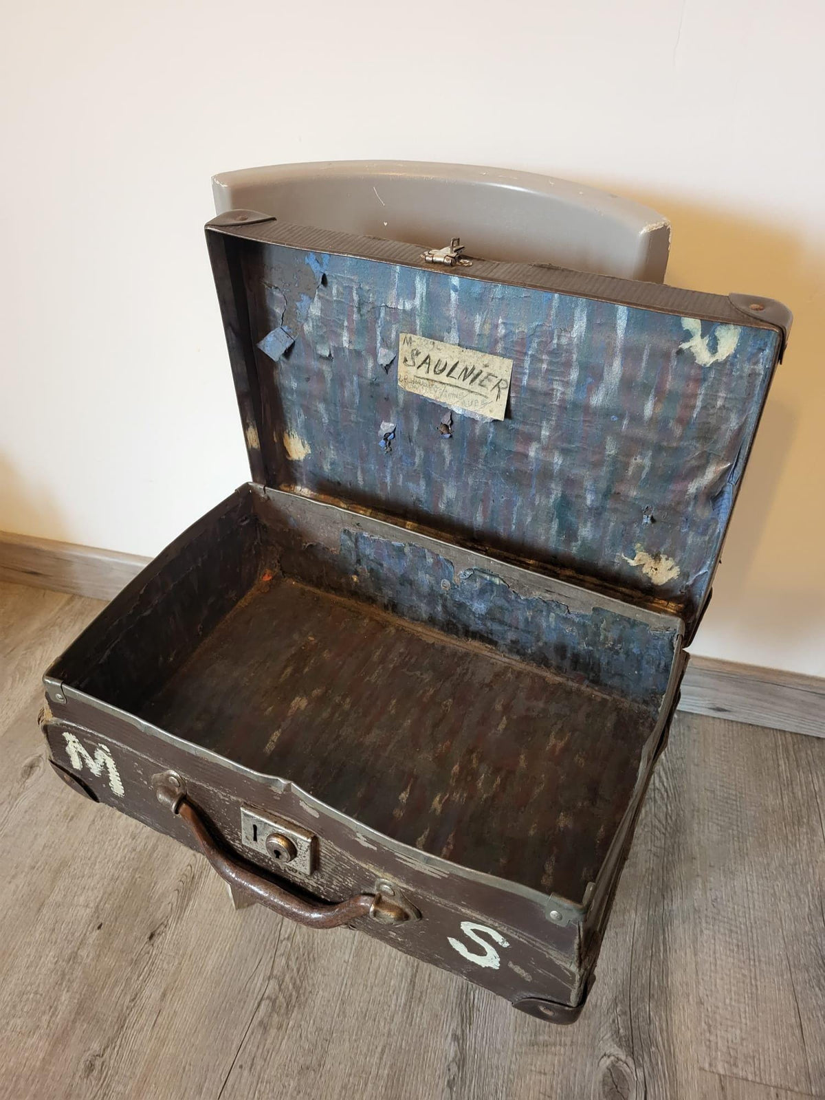 Valisette ancienne carton