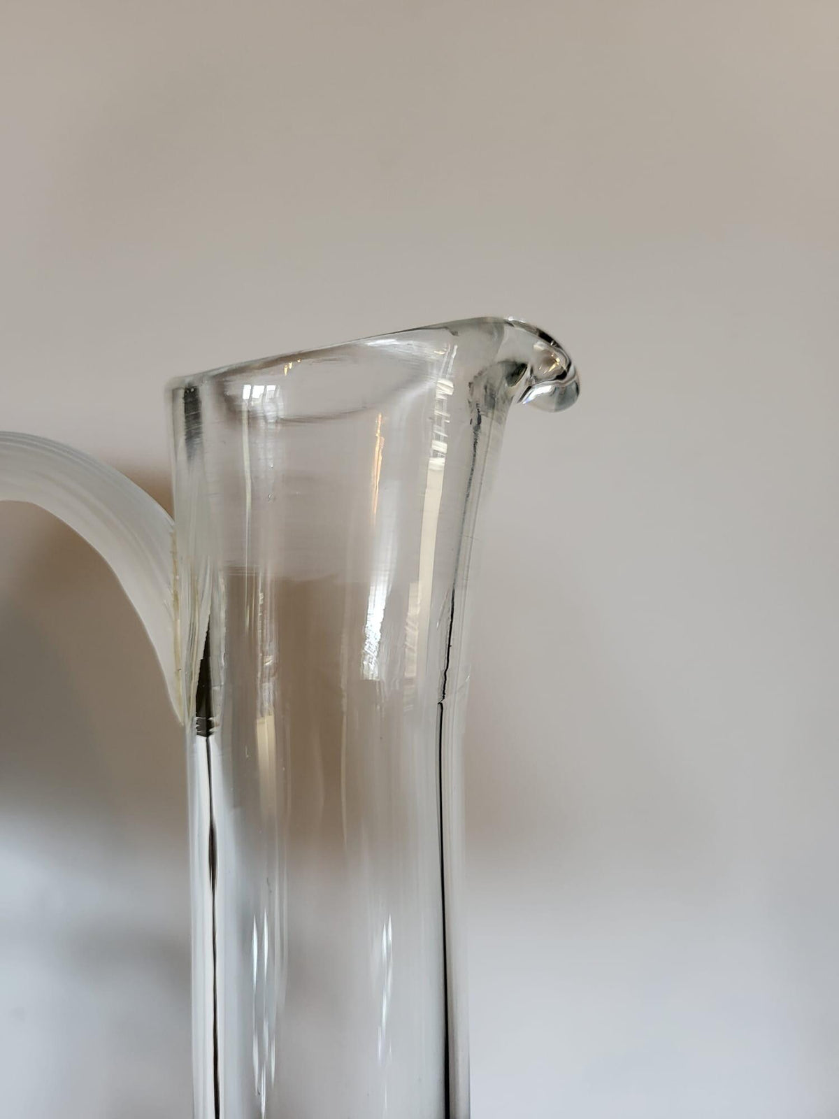 Carafe ancienne verre