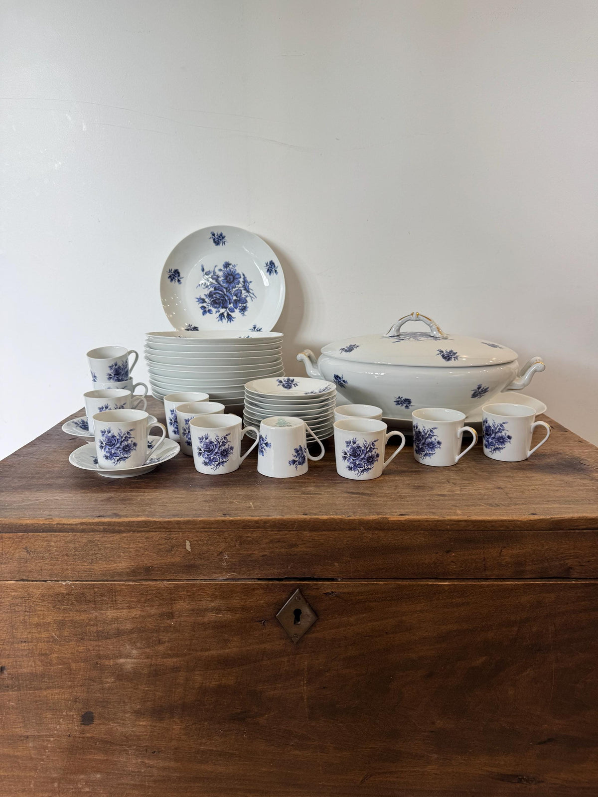 Service porcelaine France vaisselle ancienne