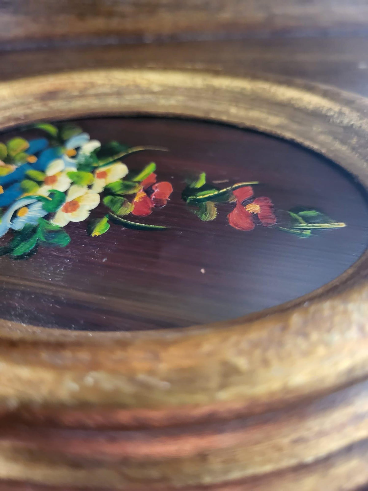 Petit tableau ovale