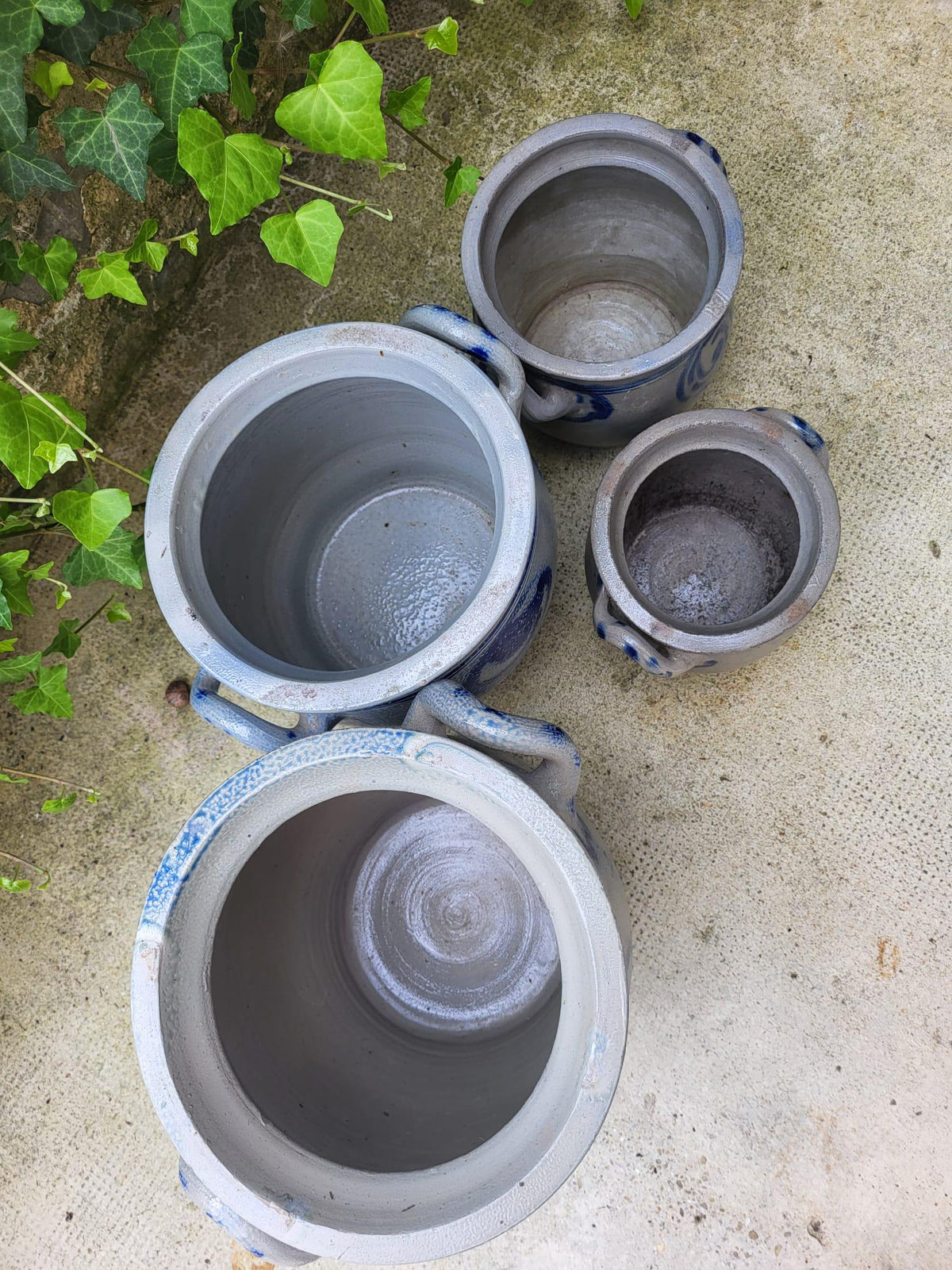 Pots anciens en Grès