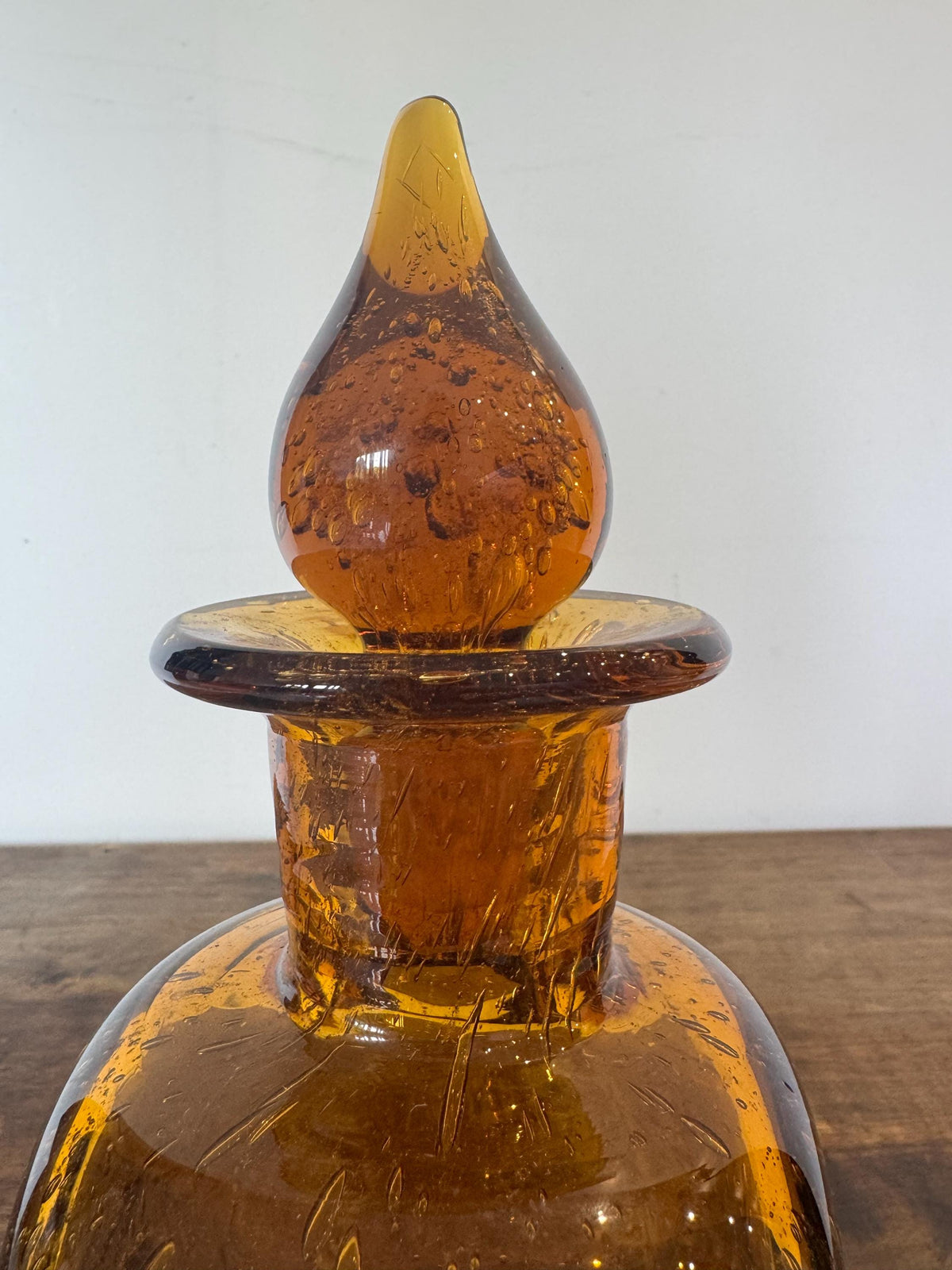 Carafe verre bullé ambré