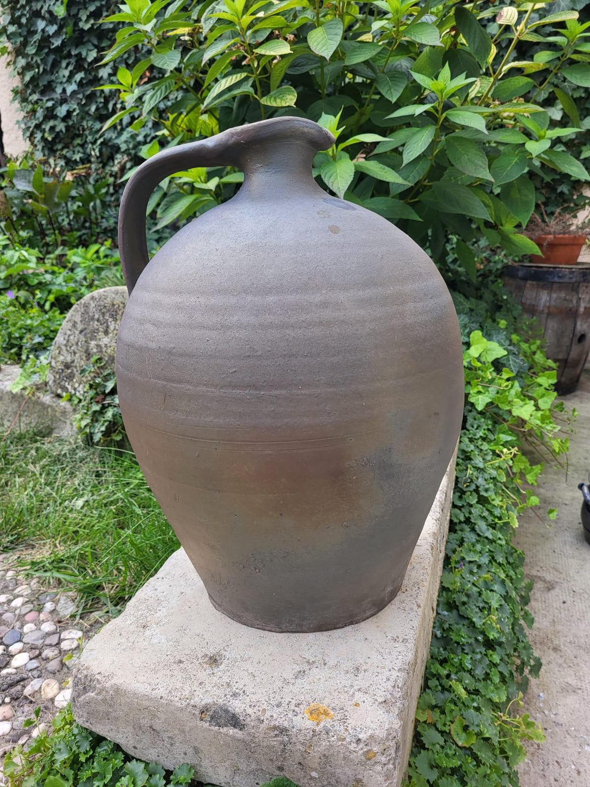 Jarre poterie ancienne