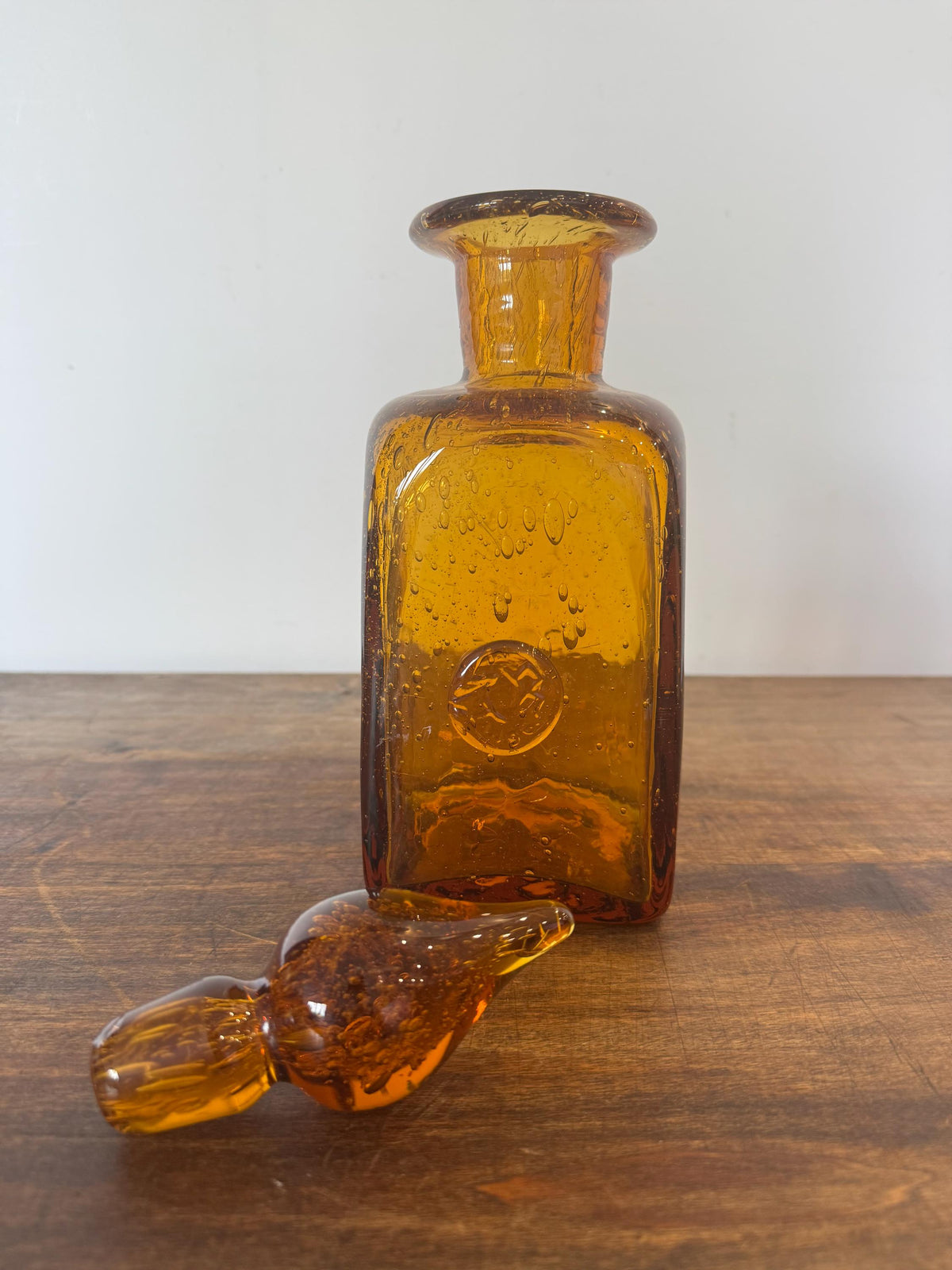 Carafe verre bullé ambré
