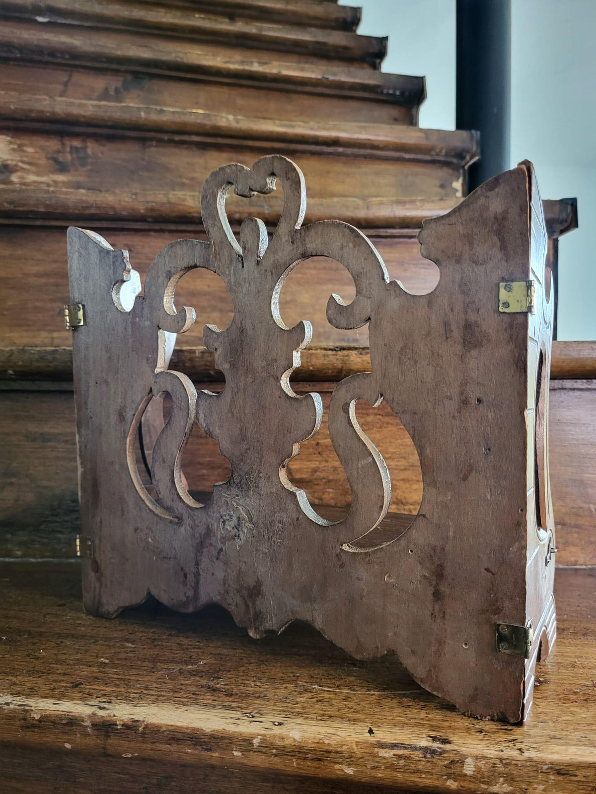 Etagère ancienne bois sculpté