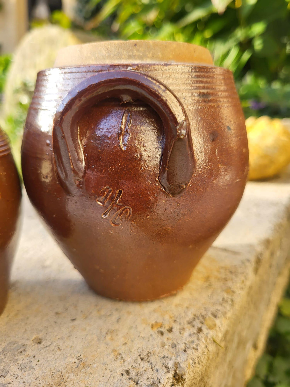 Pots en grès vernissé