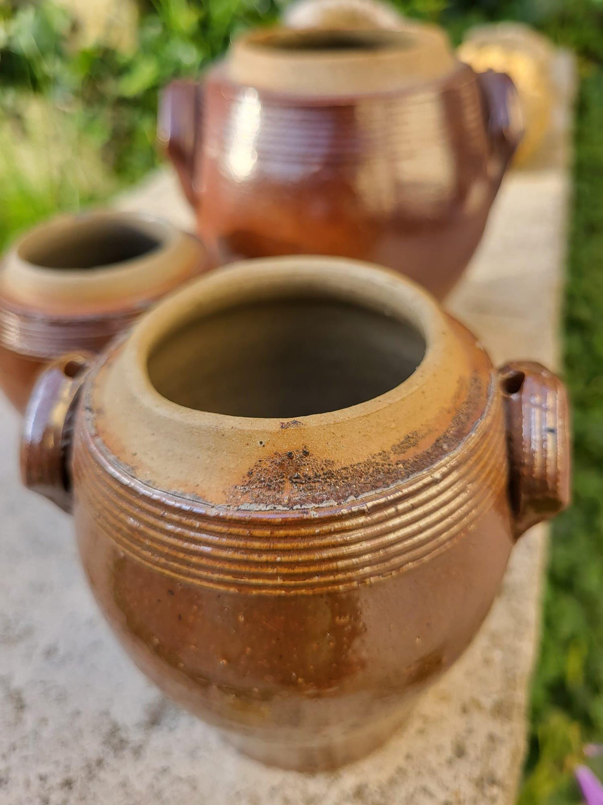 Pots en grès vernissé