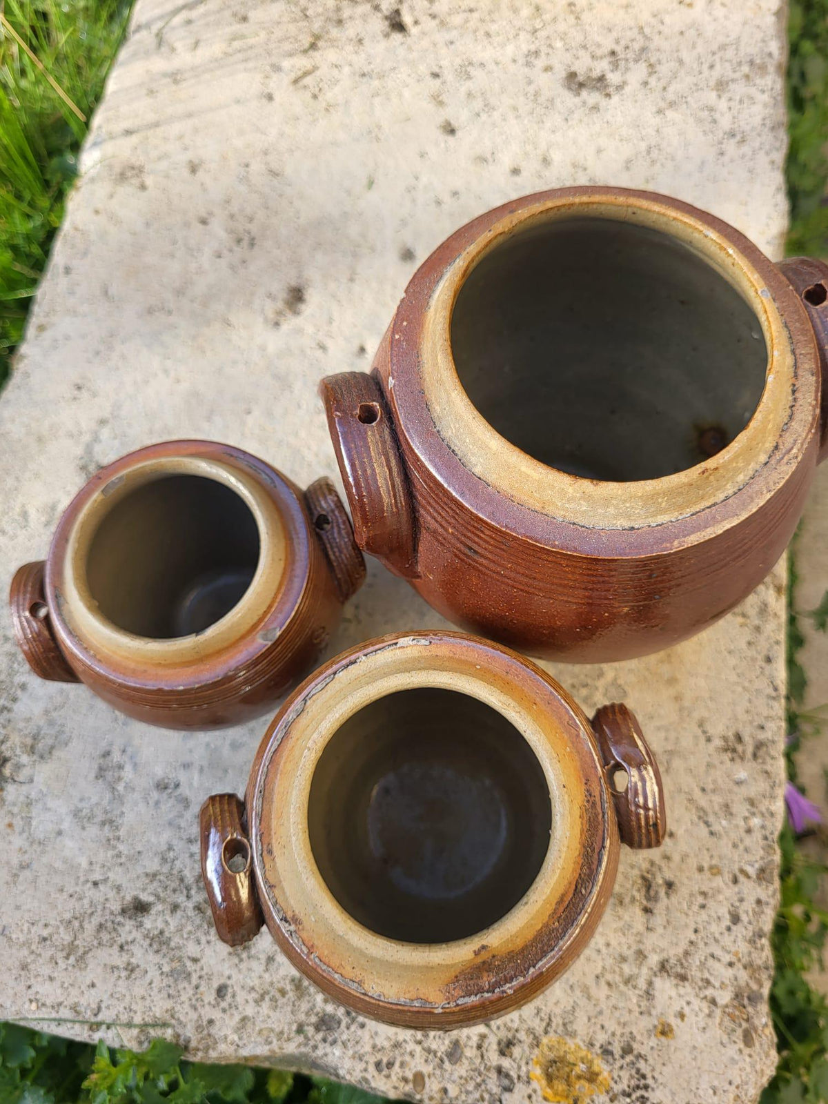 Pots en grès vernissé