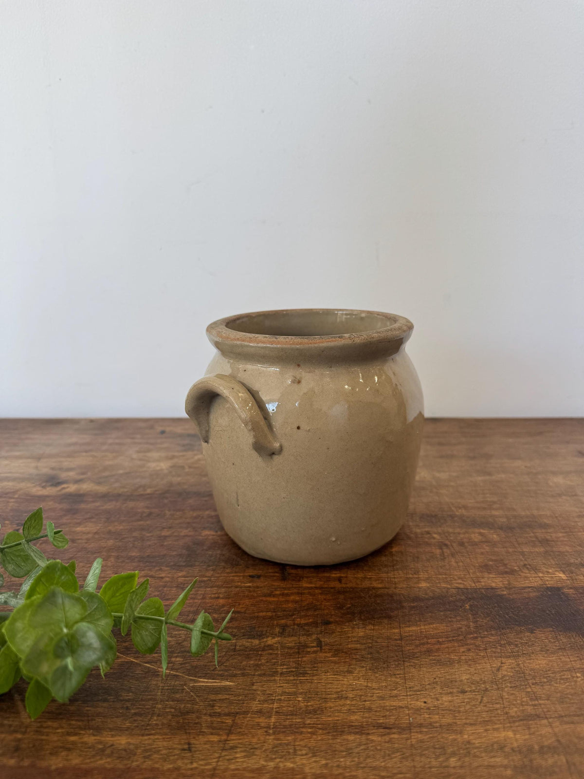 Pot en grès vernissé