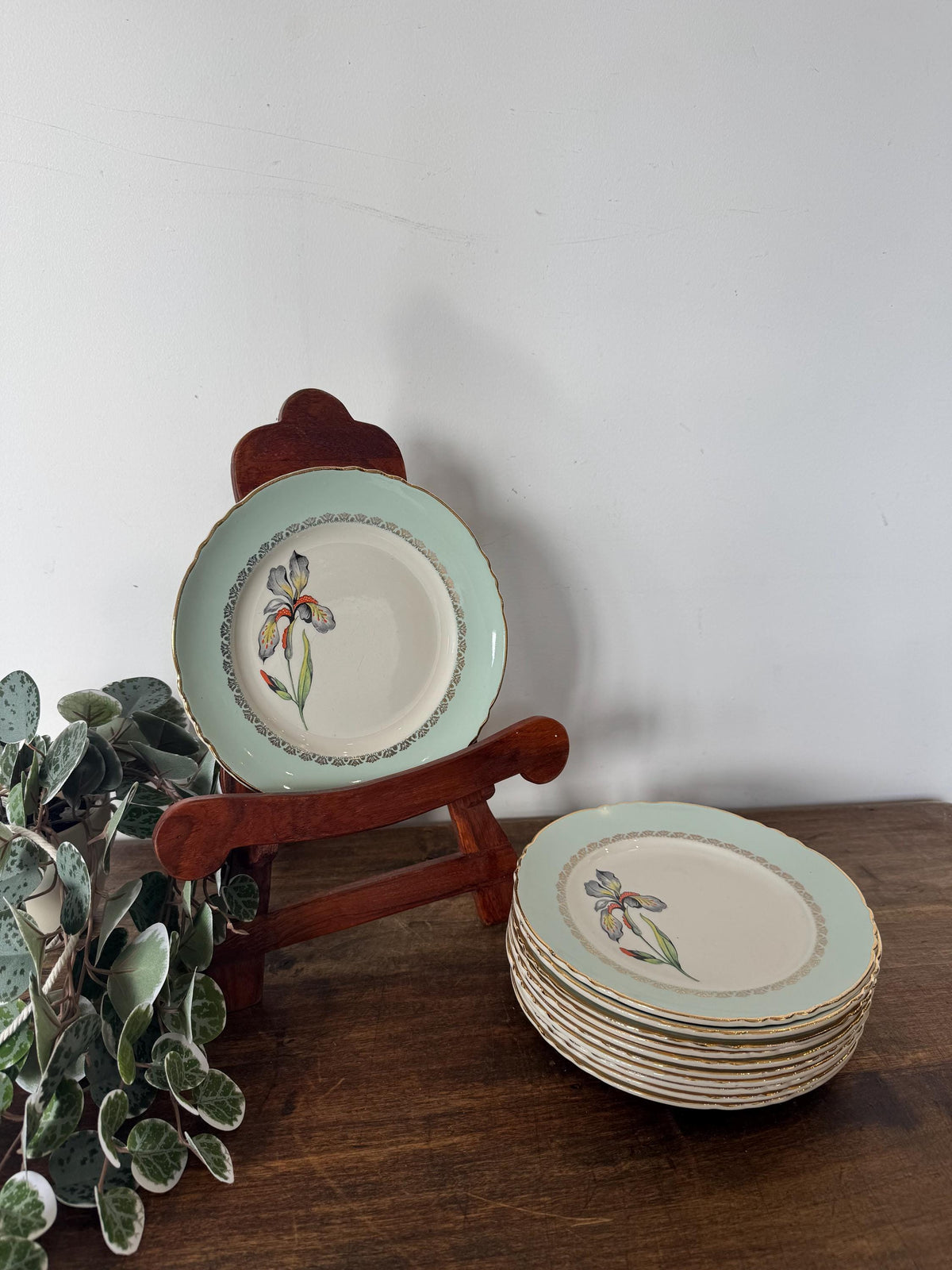 Assiettes porcelaine française Fleurs