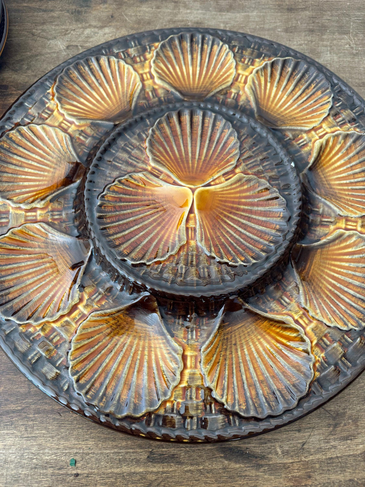 Assiettes à huitres barbotine française Longchamp