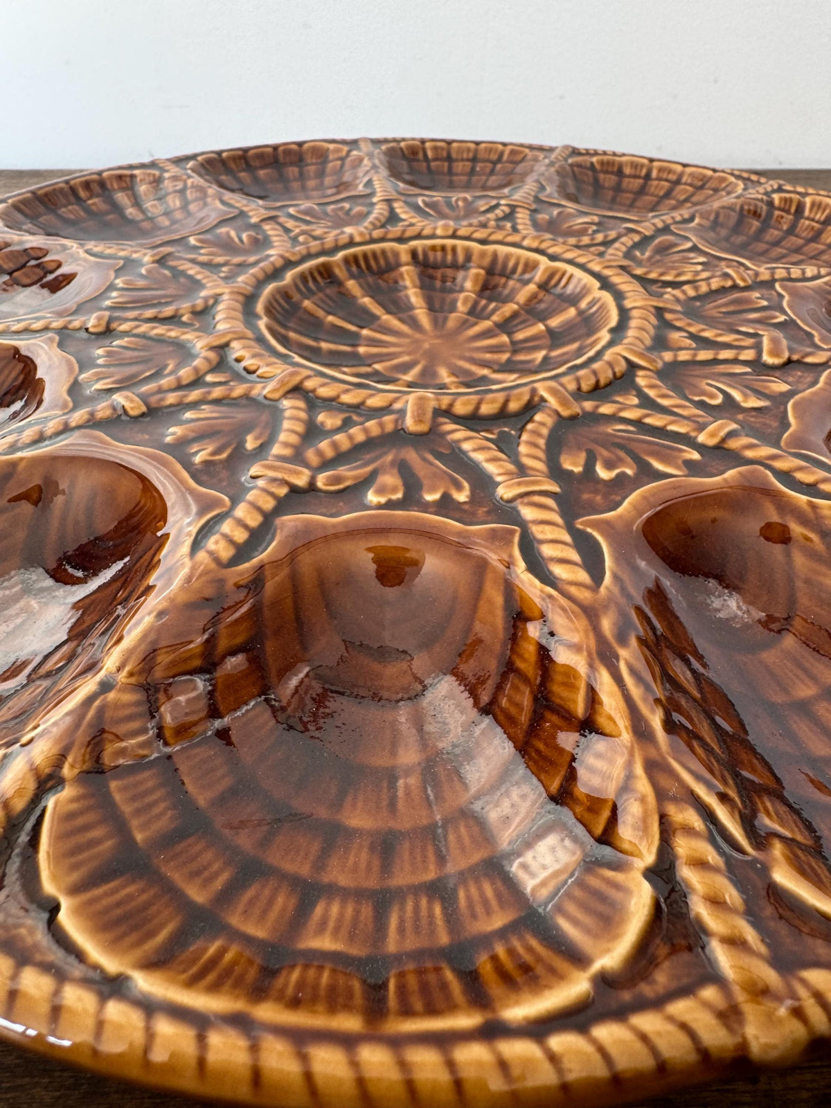 Assiettes à huitres barbotine française Sarreguemines