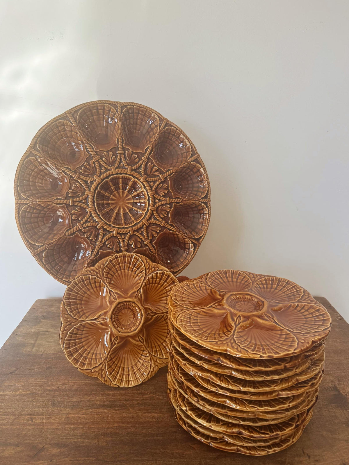 Assiettes à huitres barbotine française Sarreguemines