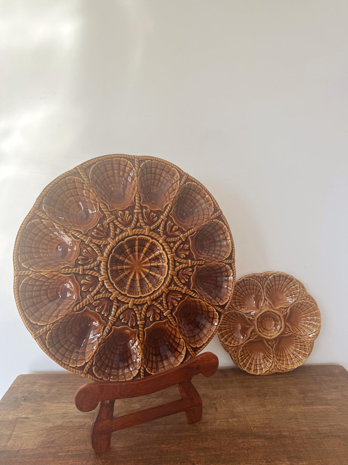 Assiettes à huitres barbotine française Sarreguemines