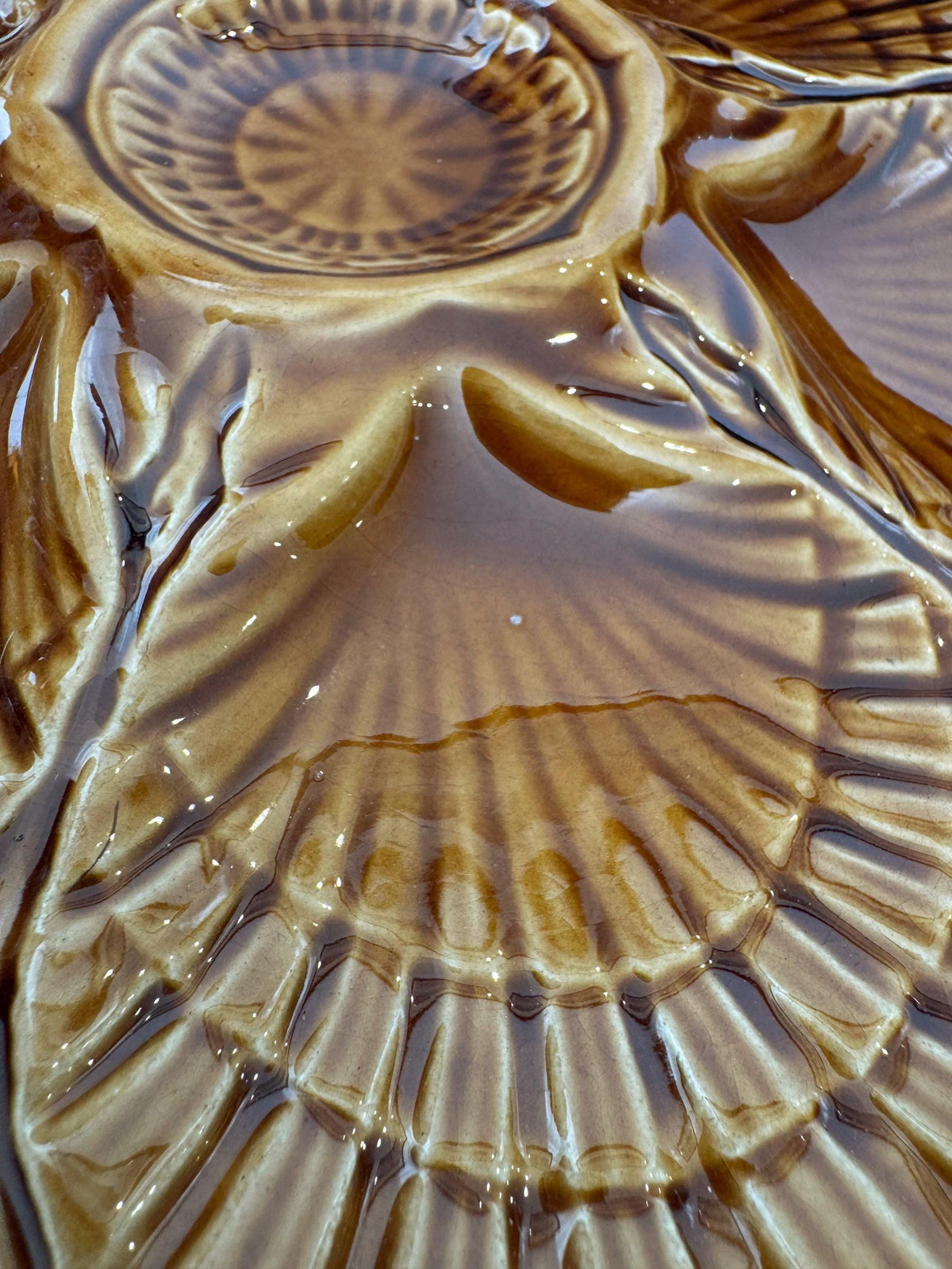 Assiettes à huitres barbotine française Sarreguemines