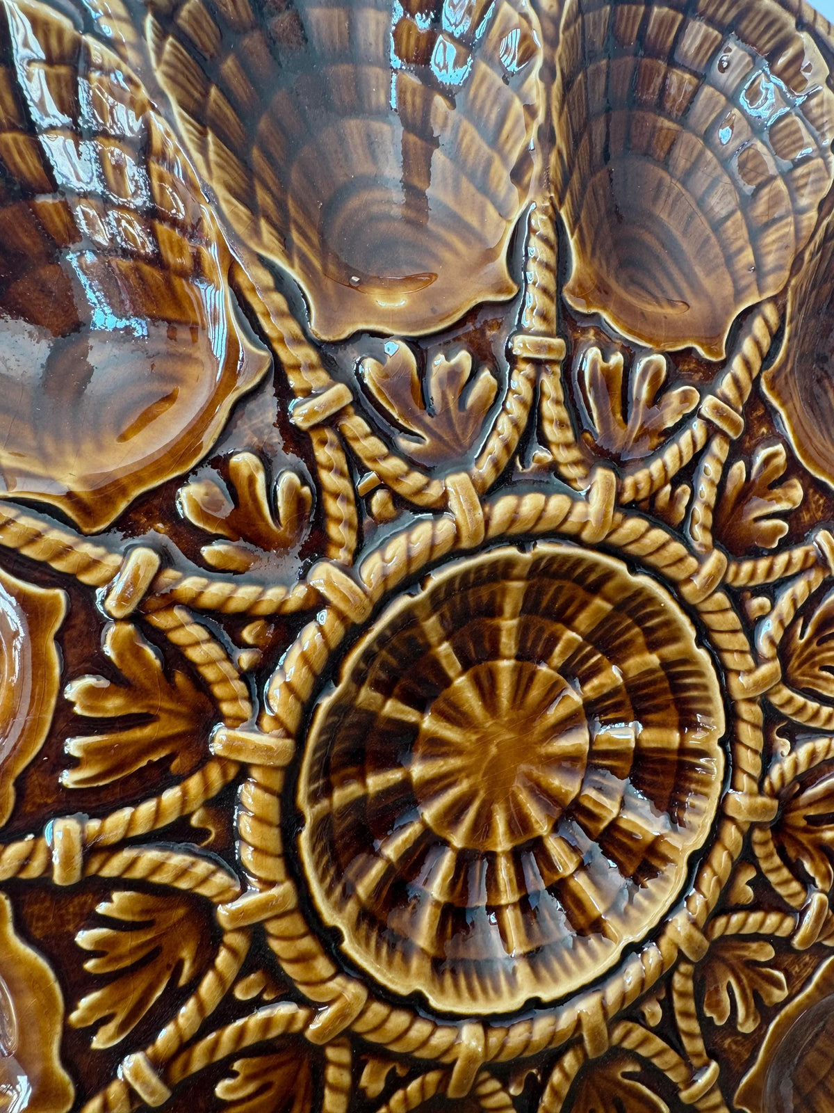 Assiettes à huitres barbotine française Sarreguemines