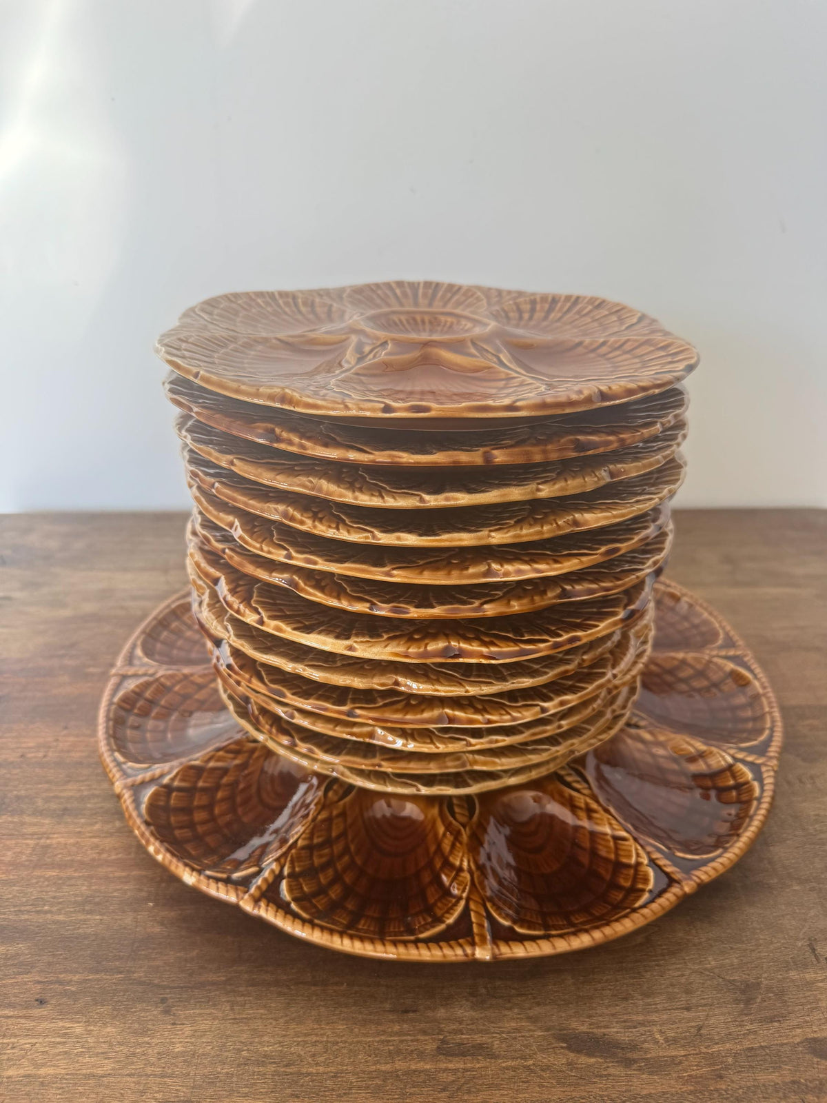 Assiettes à huitres barbotine française Sarreguemines