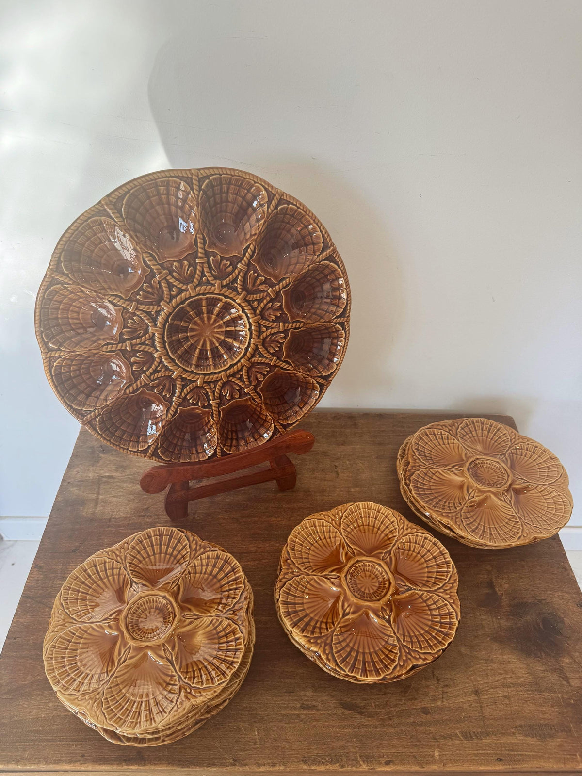 Assiettes à huitres barbotine française Sarreguemines