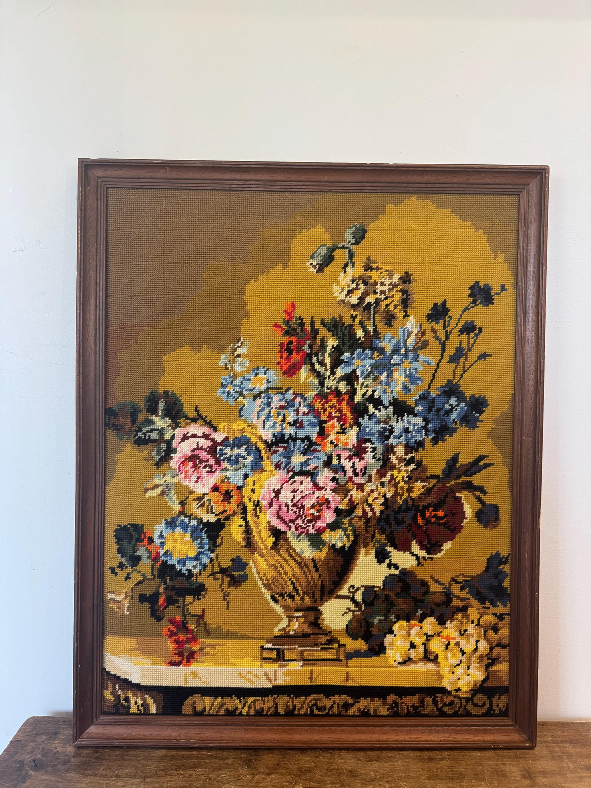 Tableau fleur broderie canevas vintage