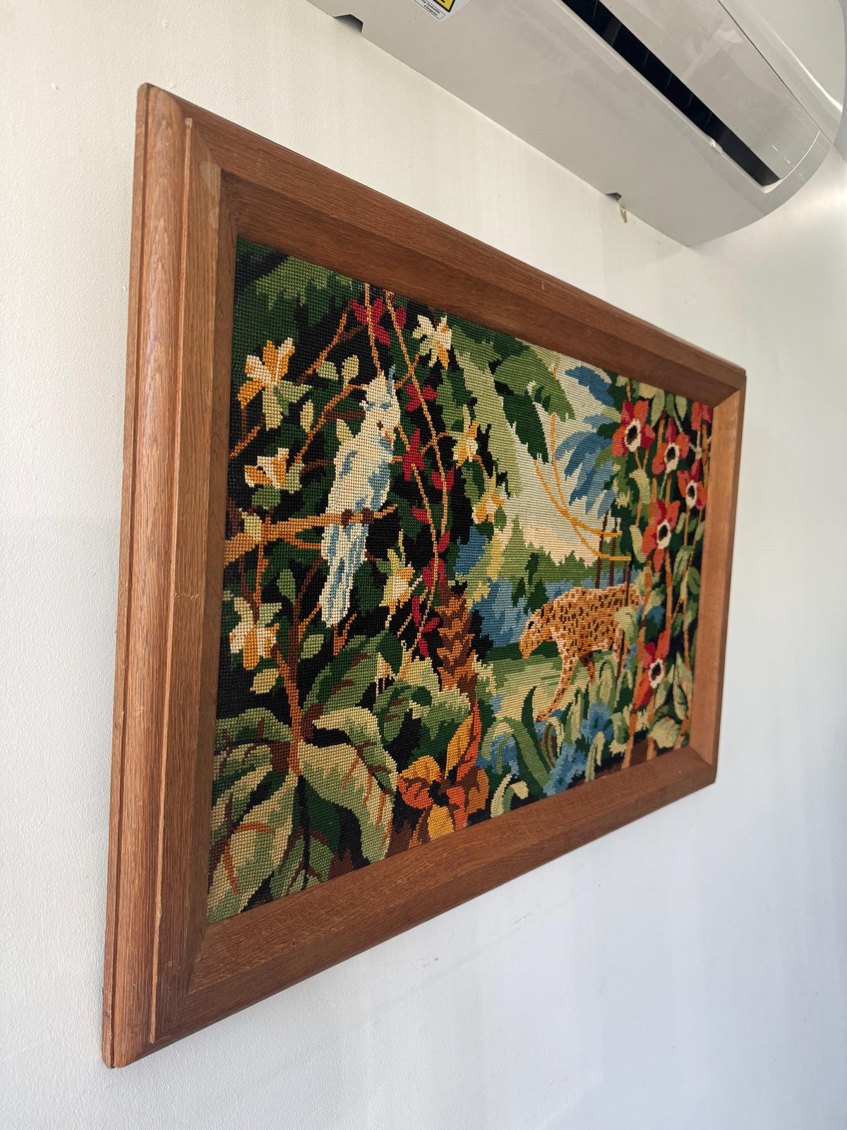 Tableau jungle broderie canevas vintage