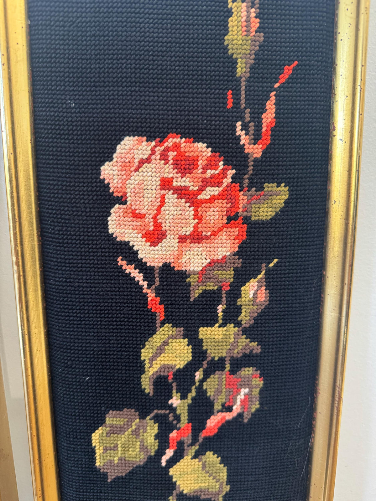 Canevas roses vintage paire tableaux fleurs fond noir