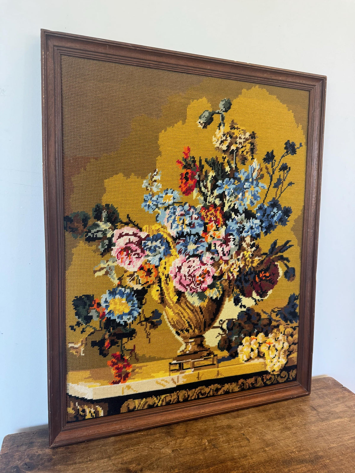 Tableau fleur broderie canevas vintage