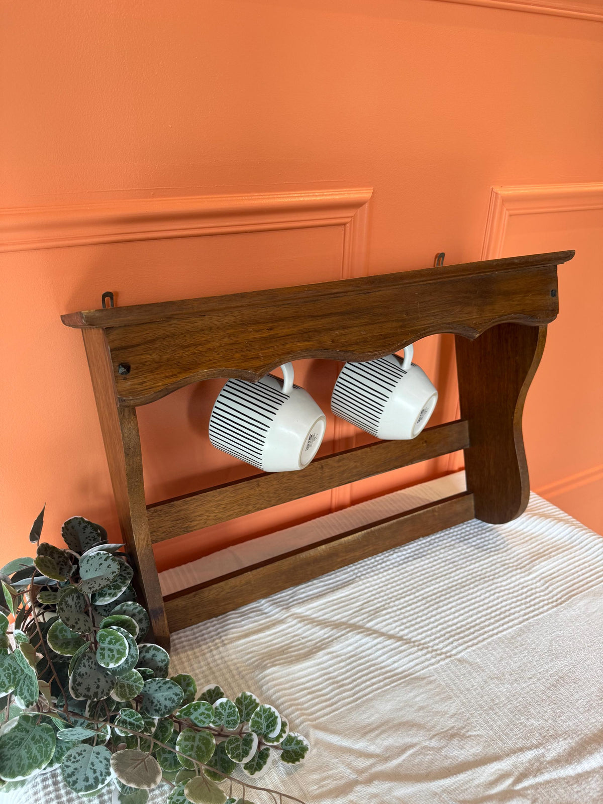Etagère murale cuisine avec crochet