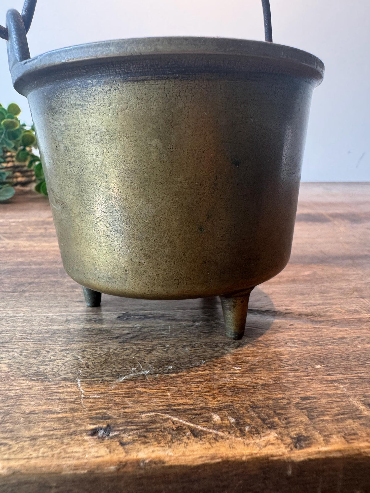 Petit chaudron ancien en laiton