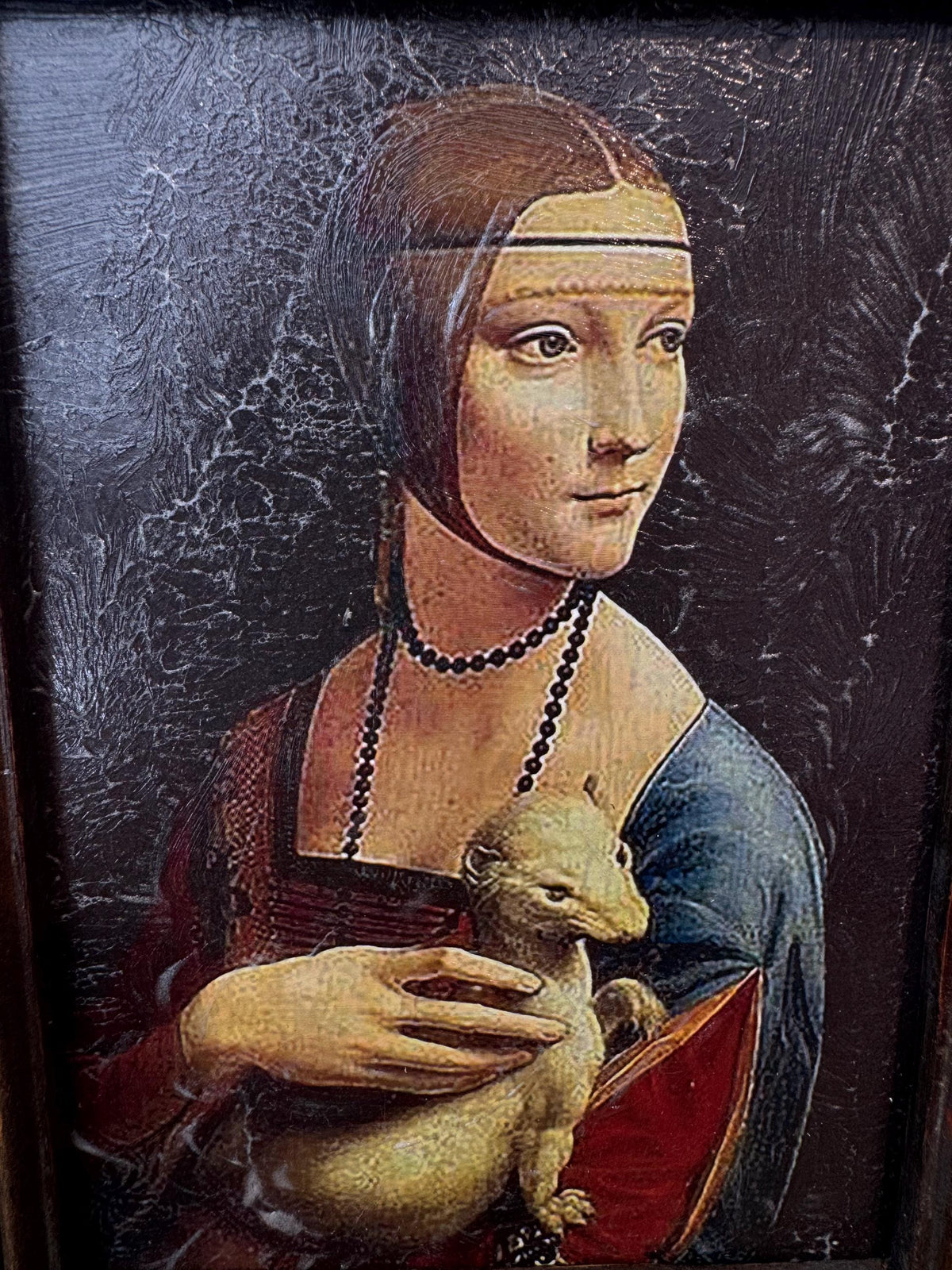 Paire de tableaux vintage Léonard de Vinci – La Dame à l’hermine & La Belle Ferronnière – Cadres bois sculpté