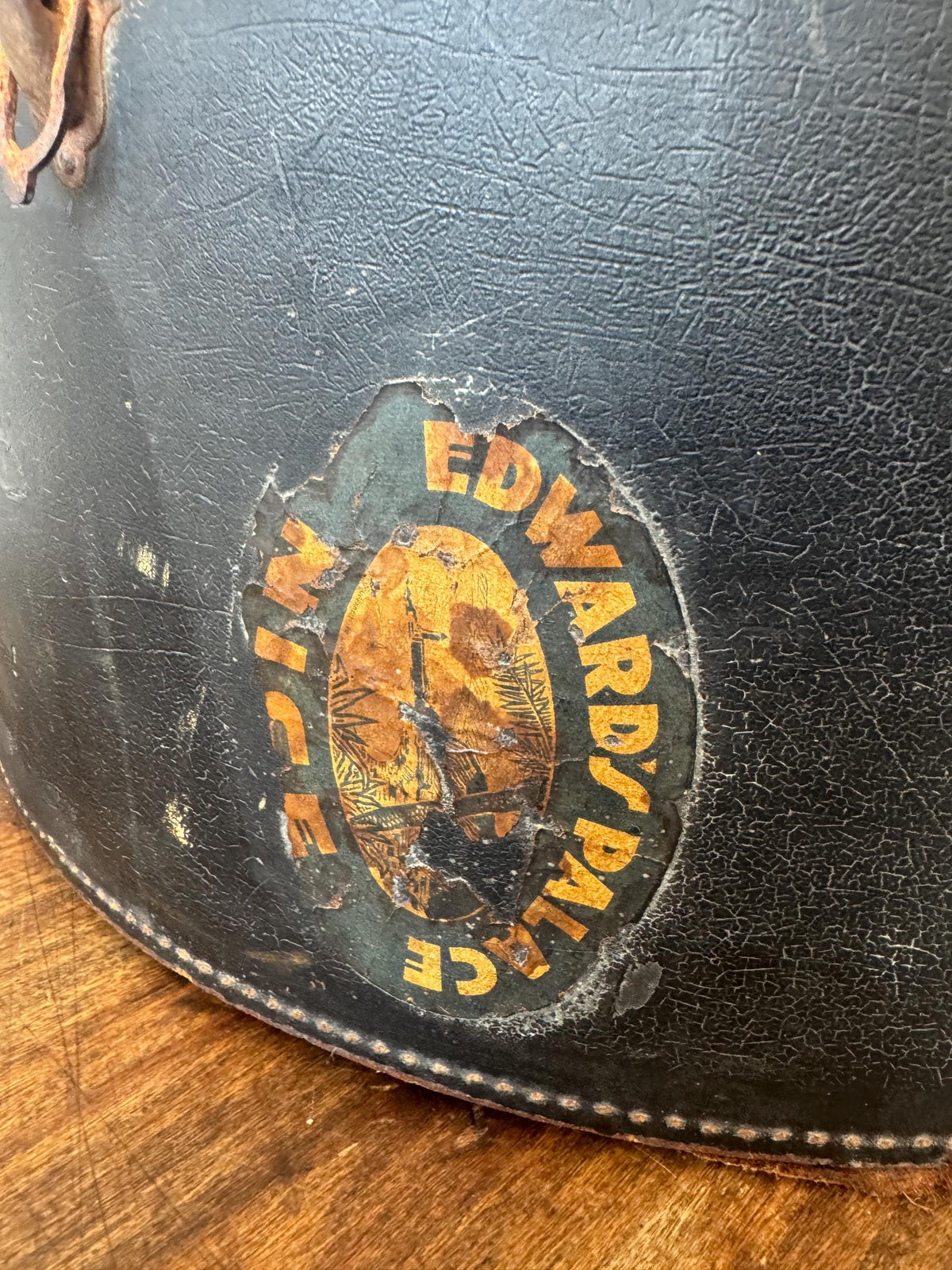 Boite à chapeaux ancienne