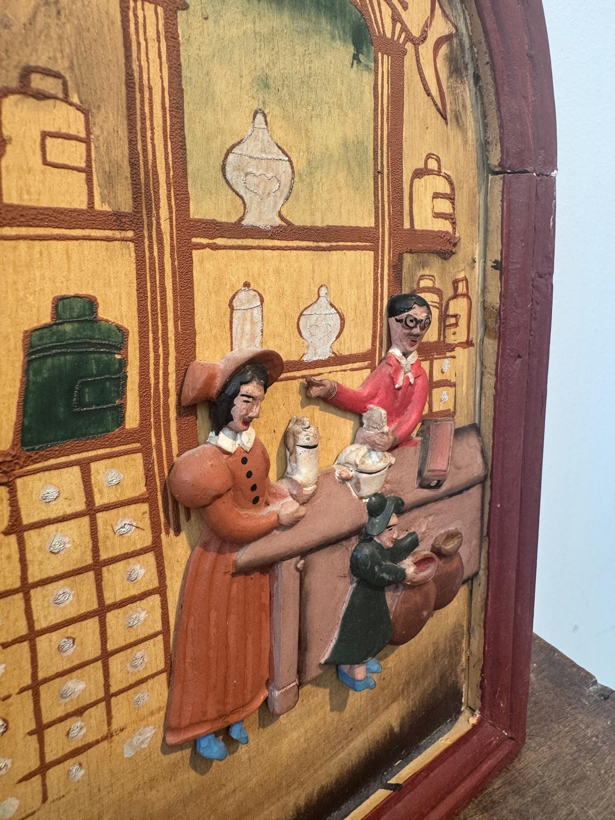 Lot de 5 tableaux vintage en bois – métiers anciens – art populaire – personnages en relief