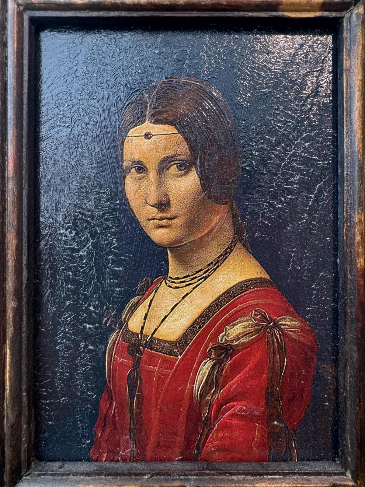 Paire de tableaux vintage Léonard de Vinci – La Dame à l’hermine & La Belle Ferronnière – Cadres bois sculpté